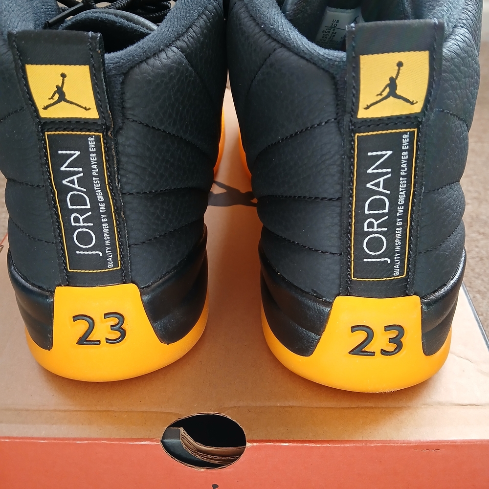 Size 10 Air Jordan 12 Retro University Gold - Picture 7 of 10